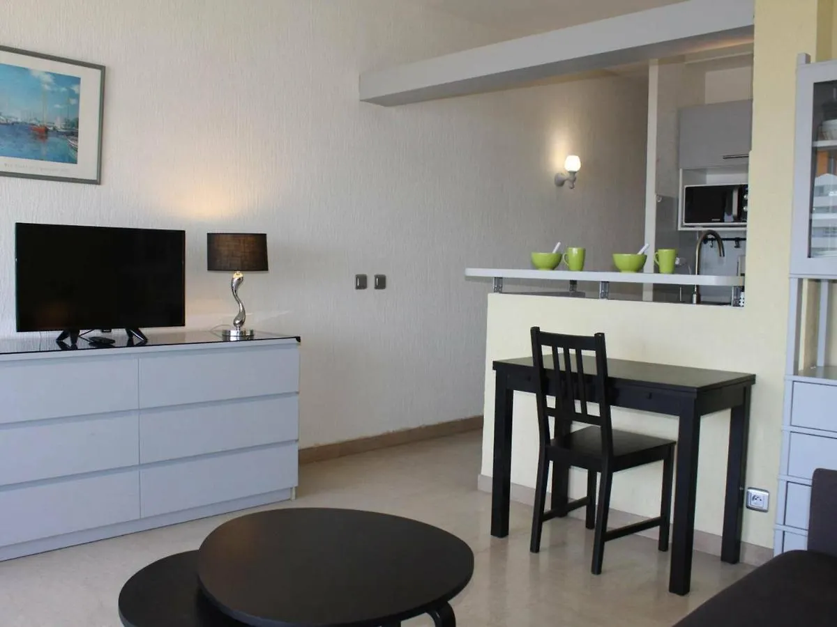 Studio Renove En Bord De Mer A Villeneuve-Loubet - Fr-1-252A-4