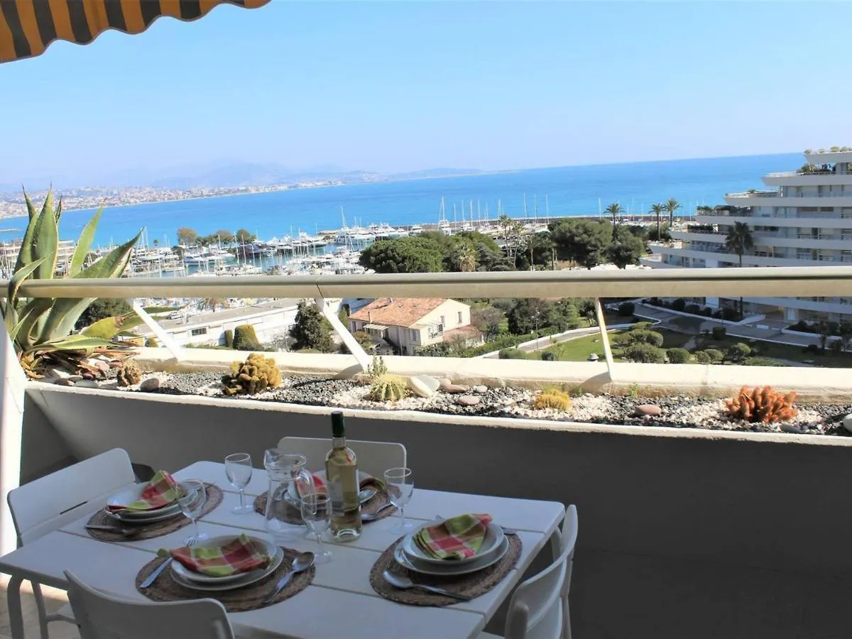 Studio Renove En Bord De Mer A Villeneuve-Loubet - Fr-1-252A-4 0*,  France